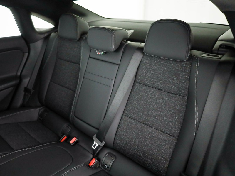 Mercedes CLA Coupè 200 amg line premium 4matic auto ibrido nero
