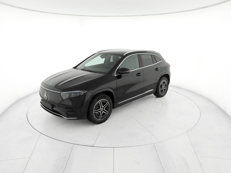 Mercedes EQA 300 amg line advanced 4matic elettrica nero