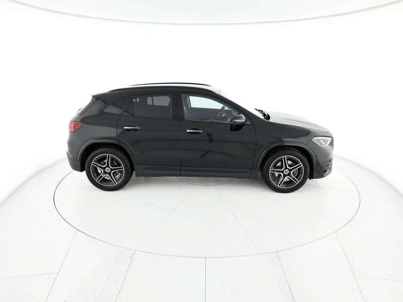 Mercedes GLA 200 d amg line extra auto diesel nero