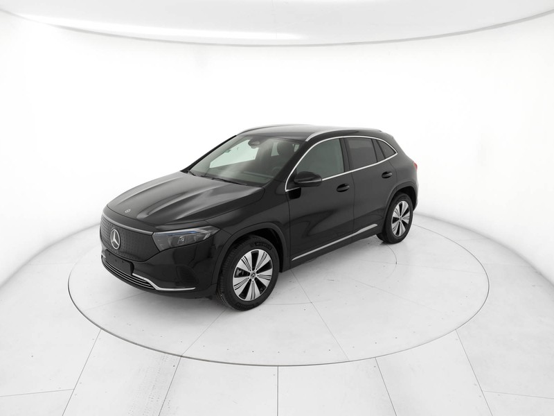 Mercedes EQA 300 progressive advanced 4matic elettrica nero
