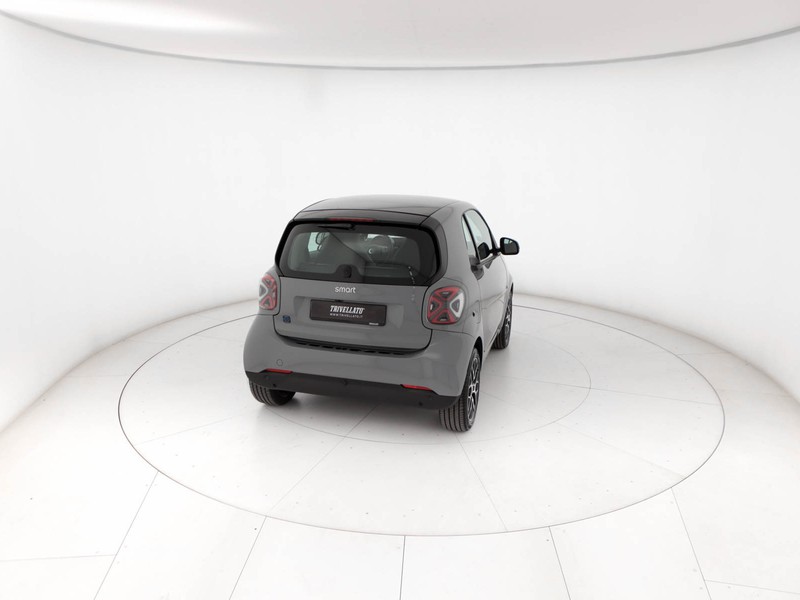 Smart Fortwo eq racingrey 22kw elettrica nero