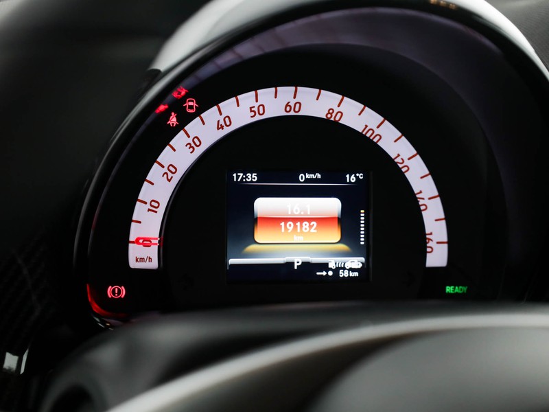 Smart Fortwo eq racingrey 22kw elettrica nero