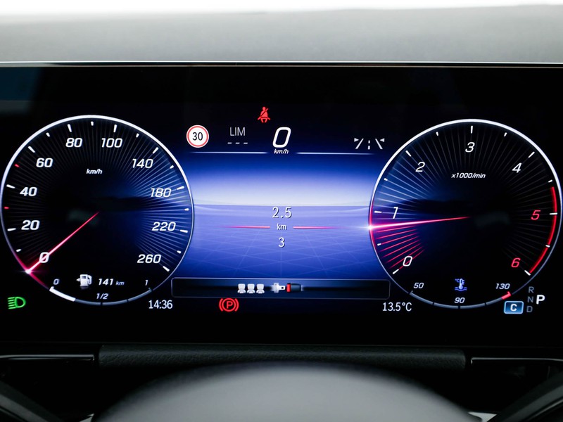 Mercedes GLA 200 d amg line extra auto diesel nero