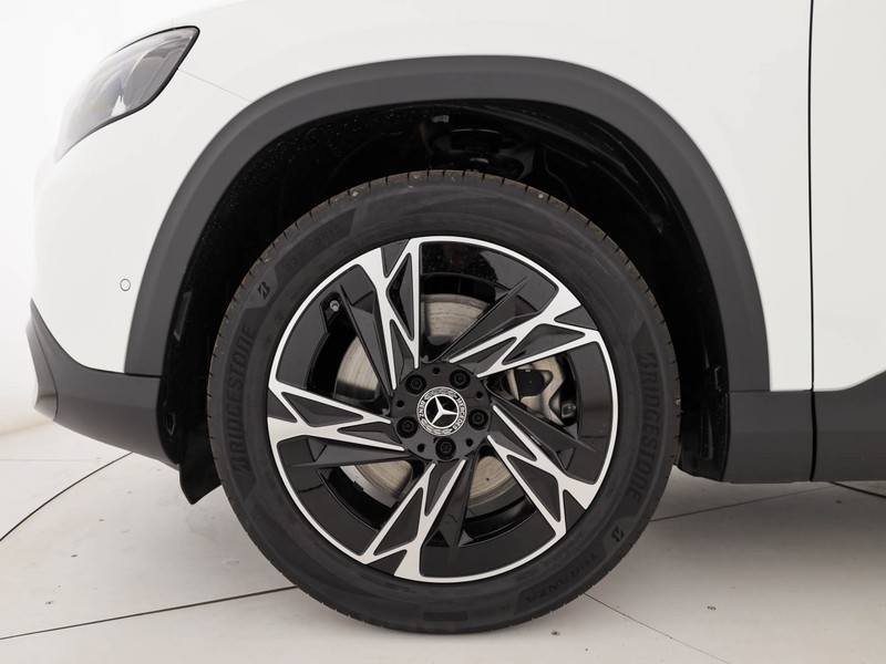Mercedes GLB eq 250+ advanced plus elettrica bianco