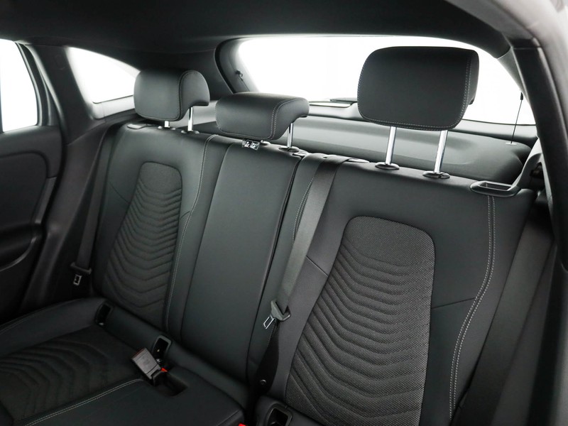 Mercedes GLA 180 d advanced auto diesel grigio
