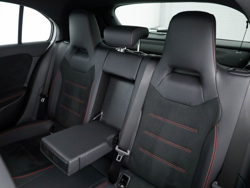 AMG Classe A a amg 35 amg line premium 4matic auto ibrido bianco