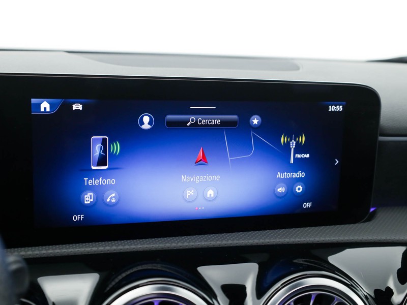 AMG Classe A a amg 35 amg line premium 4matic auto ibrido bianco