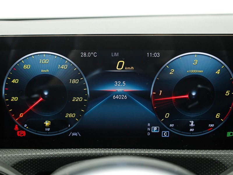 Mercedes Classe A 180 d premium auto diesel bianco