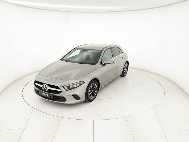 Mercedes Classe A 180 d business extra auto diesel argento
