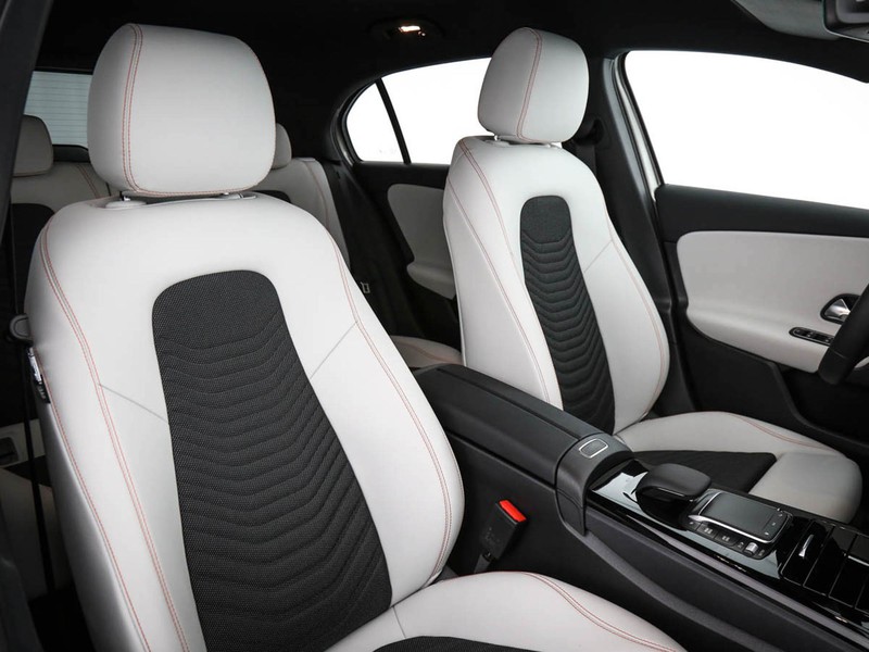 Mercedes Classe A 180 d business extra auto diesel argento