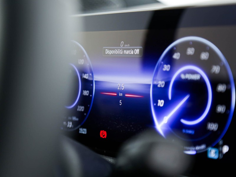 Mercedes EQA 250+  nero