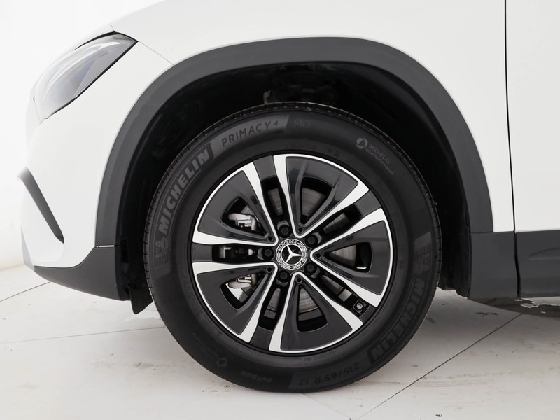 Mercedes GLA 180 d executive auto diesel bianco