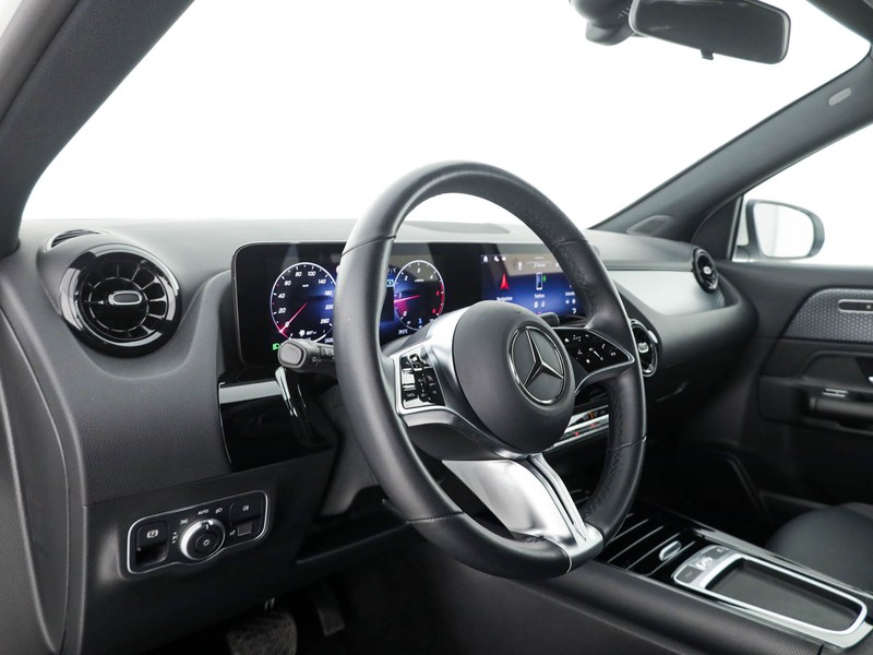 Mercedes GLA 180 d executive auto diesel bianco