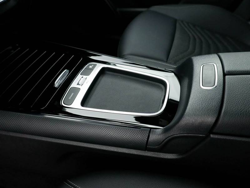 Mercedes GLA 180 d executive auto diesel bianco