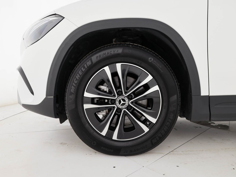 Mercedes GLA 180 d executive auto diesel bianco