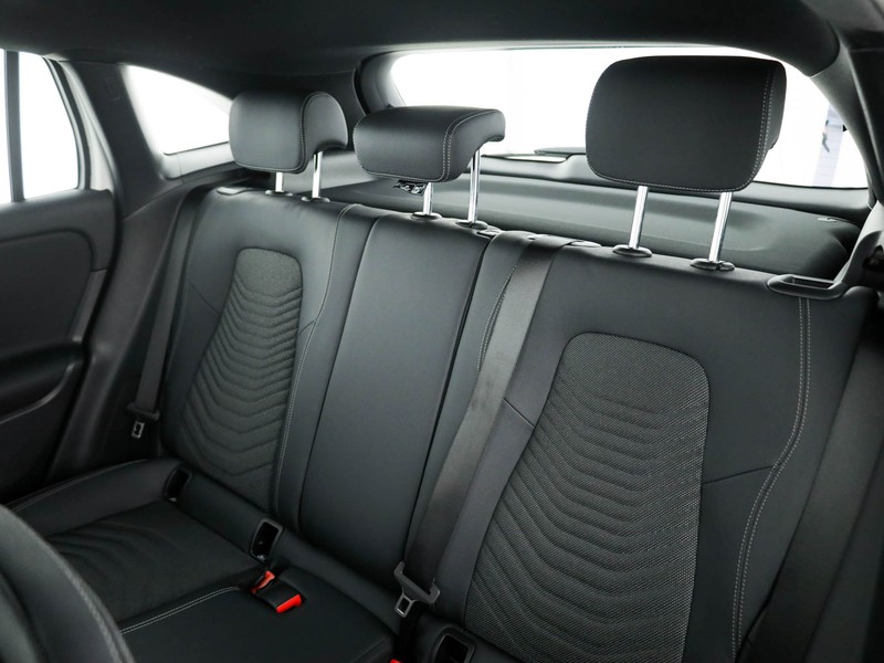 Mercedes GLA 180 d executive auto diesel bianco