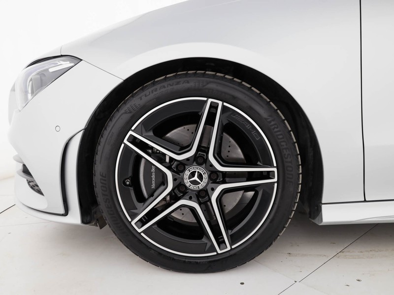 Mercedes CLA Shooting Brake  200 d premium auto diesel bianco