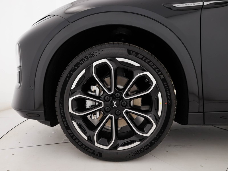 XPENG G6 XPENG RWD Standard Range elettrica nero