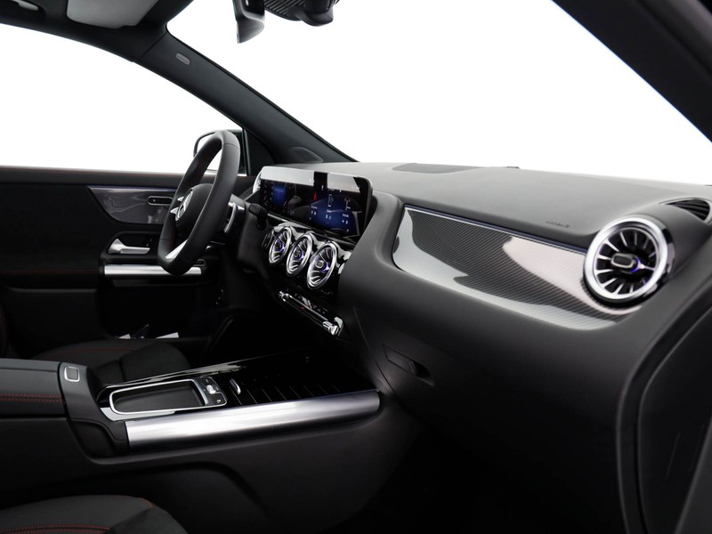 Mercedes GLA 200 d amg line extra auto diesel nero