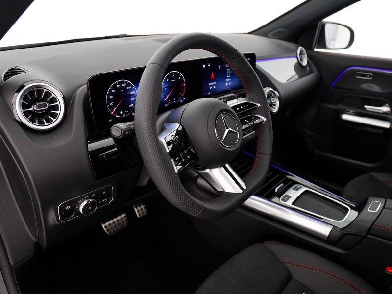 Mercedes GLA 200 d amg line extra auto diesel nero