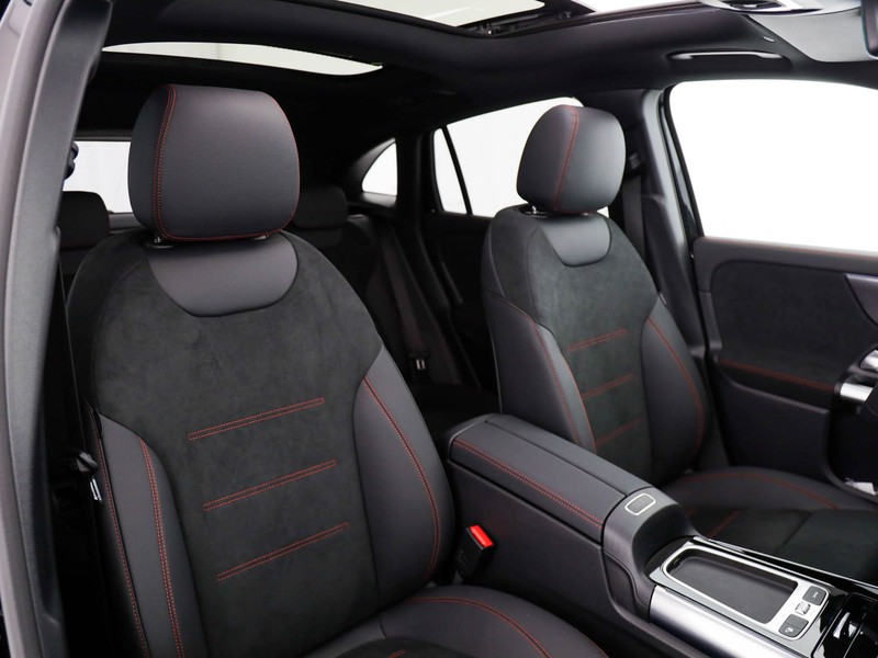Mercedes GLA 200 d amg line extra auto diesel nero