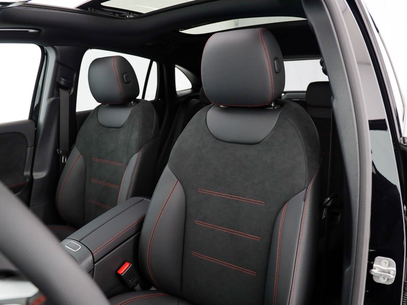 Mercedes GLA 200 d amg line extra auto diesel nero