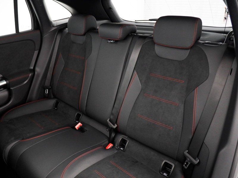 Mercedes GLA 200 d amg line extra auto diesel nero