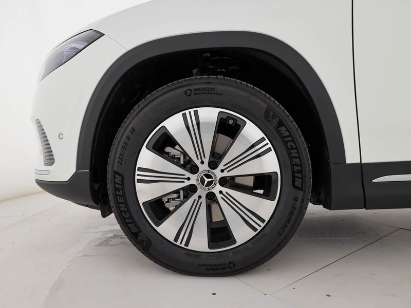 Mercedes EQA 250+ progressive elettrica bianco