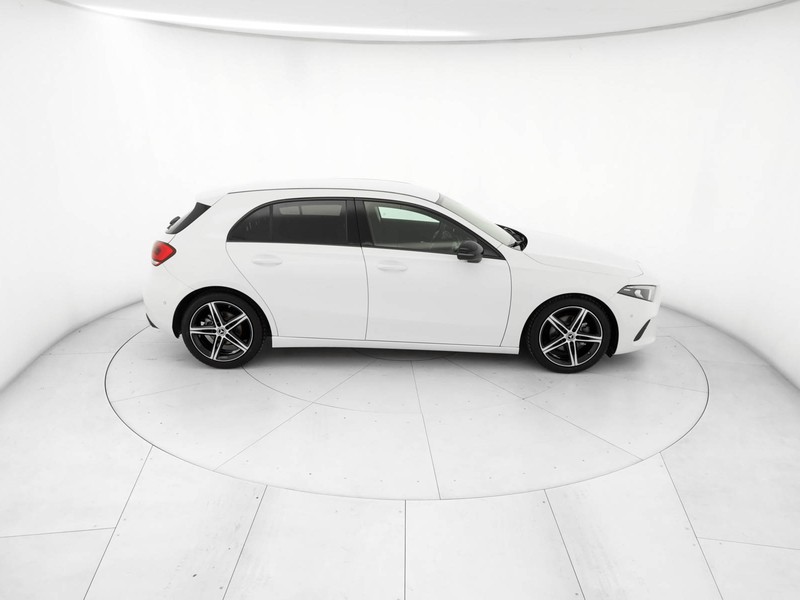 Mercedes Classe A 180 d sport auto diesel bianco
