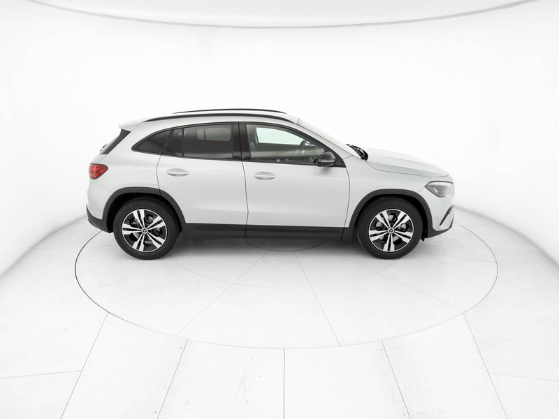 Mercedes GLA 200 d progressive extra auto diesel argento