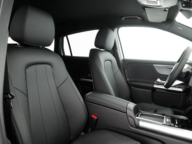 Mercedes GLA 200 d progressive extra auto diesel argento