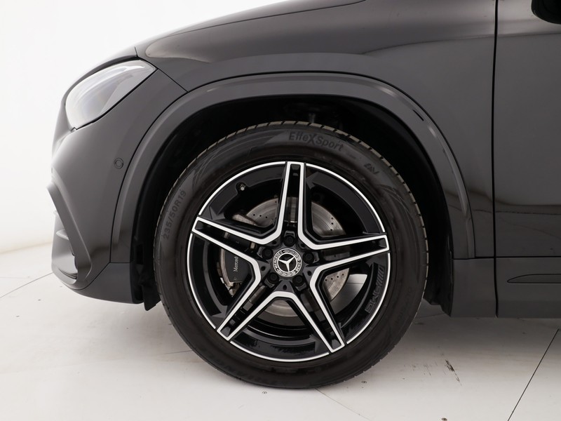 Mercedes GLA 180 d amg line advanced plus auto diesel nero