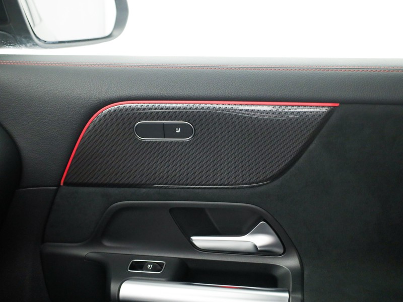 Mercedes GLA 180 d amg line advanced plus auto diesel nero