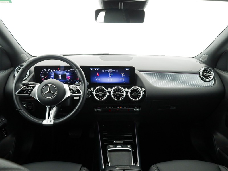 Mercedes GLA 180 progressive advanced plus auto ibrido bianco