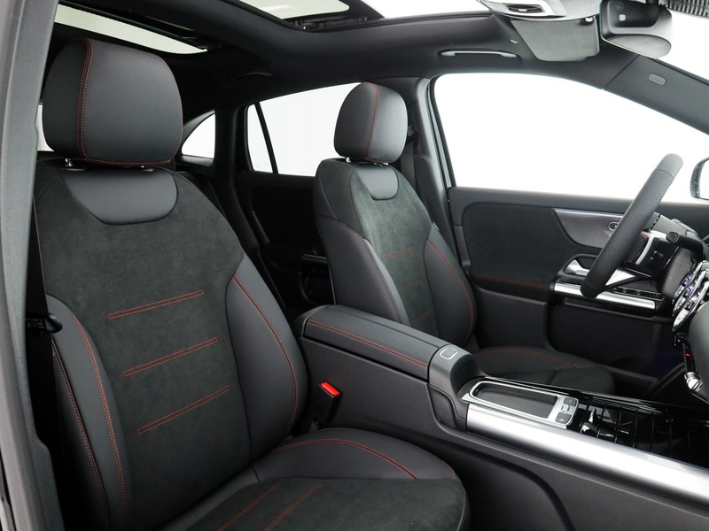 Mercedes GLA 200 d amg line extra auto diesel nero