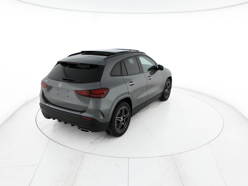 Mercedes GLA 200 d amg line extra auto diesel grigio