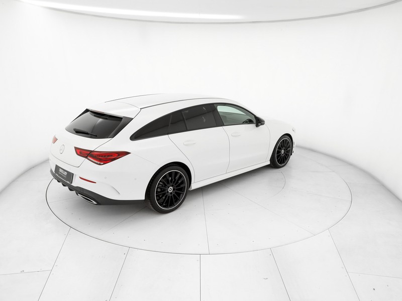 Mercedes CLA Shooting Brake  200 d premium auto diesel bianco