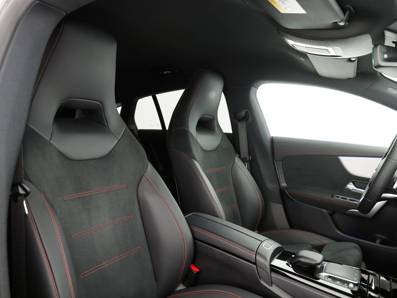 Mercedes CLA Shooting Brake  200 d premium auto diesel bianco