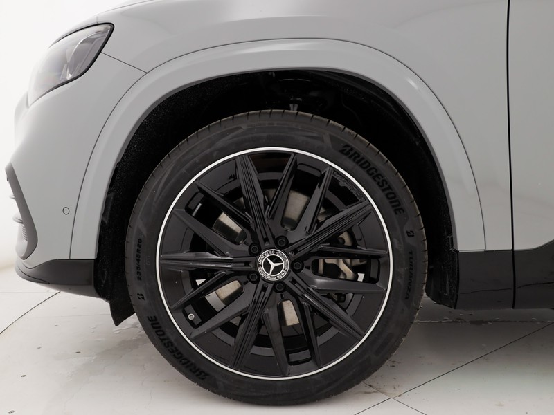 Mercedes GLB eq 250+ amg line premium elettrica grigio