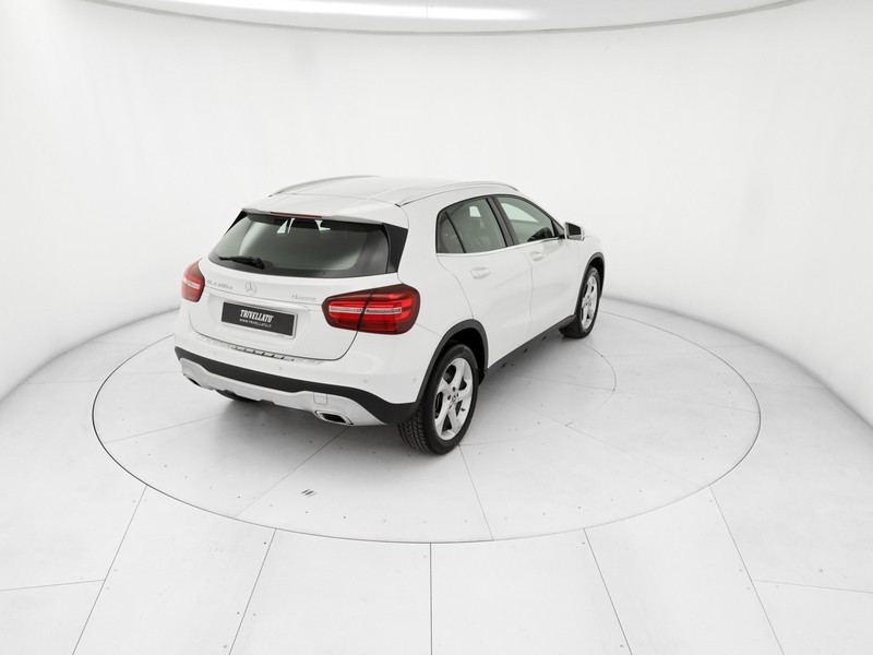 Mercedes GLA 200 d sport 4matic auto diesel bianco