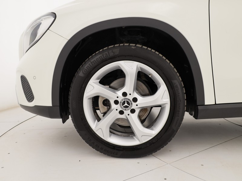 Mercedes GLA 200 d sport 4matic auto diesel bianco
