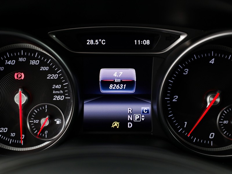 Mercedes GLA 200 d sport 4matic auto diesel bianco