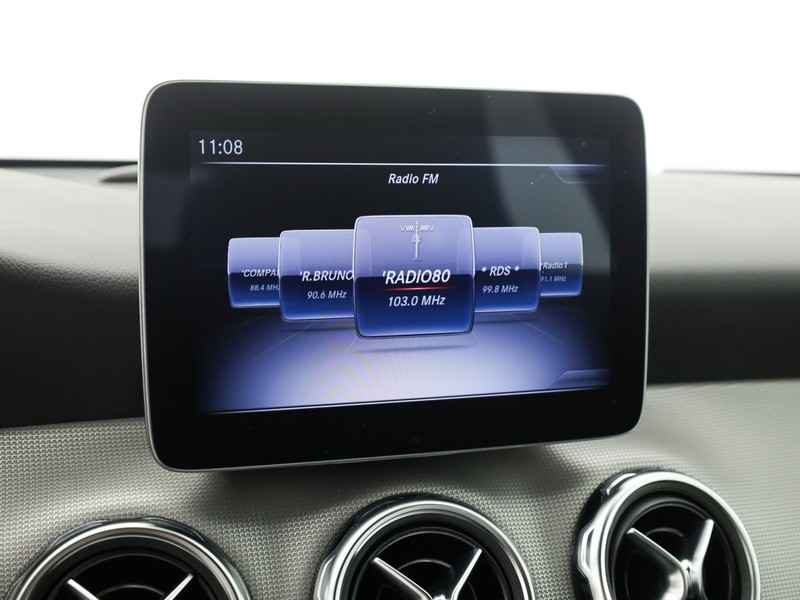 Mercedes GLA 200 d sport 4matic auto diesel bianco