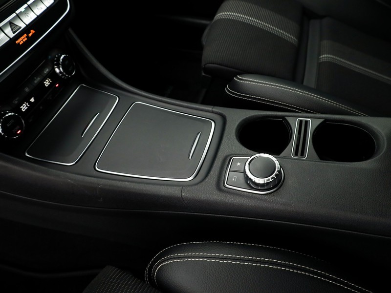 Mercedes GLA 200 d sport 4matic auto diesel bianco