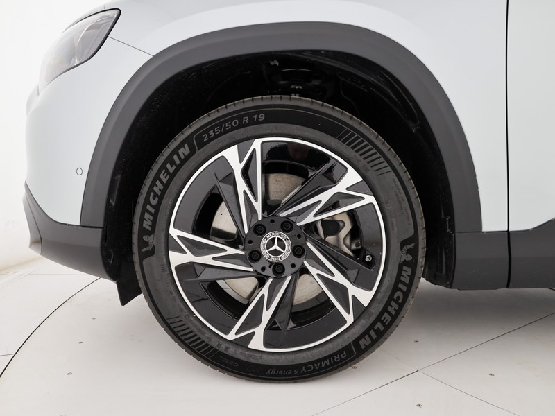 Mercedes GLB eq 250+ advanced plus elettrica argento