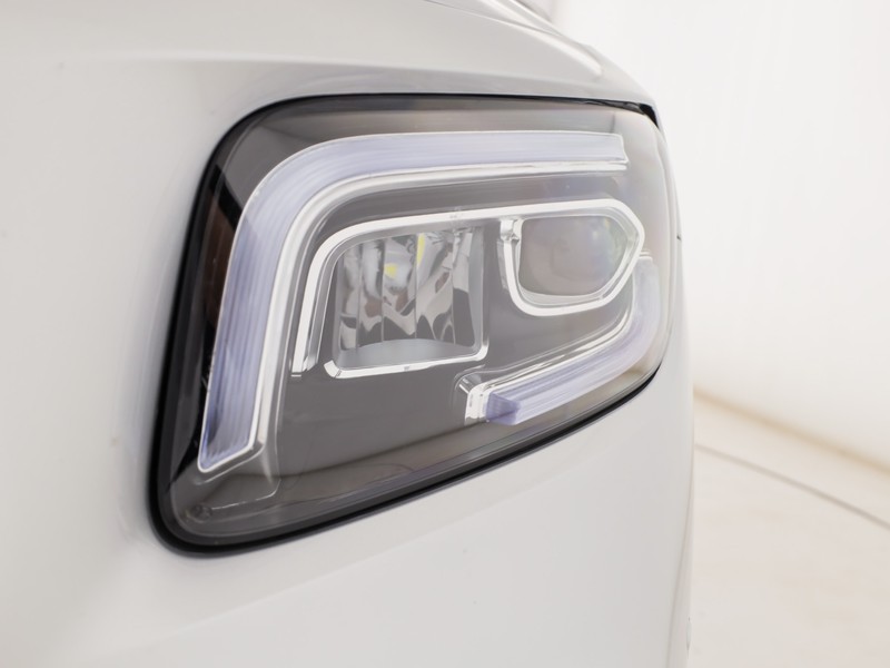 Mercedes GLB 200 d premium auto diesel argento