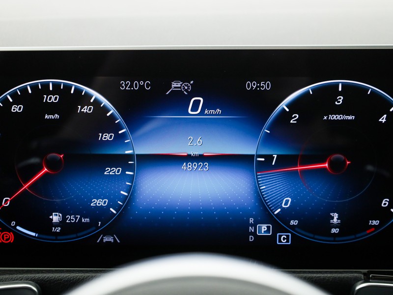 Mercedes GLB 200 d premium auto diesel argento