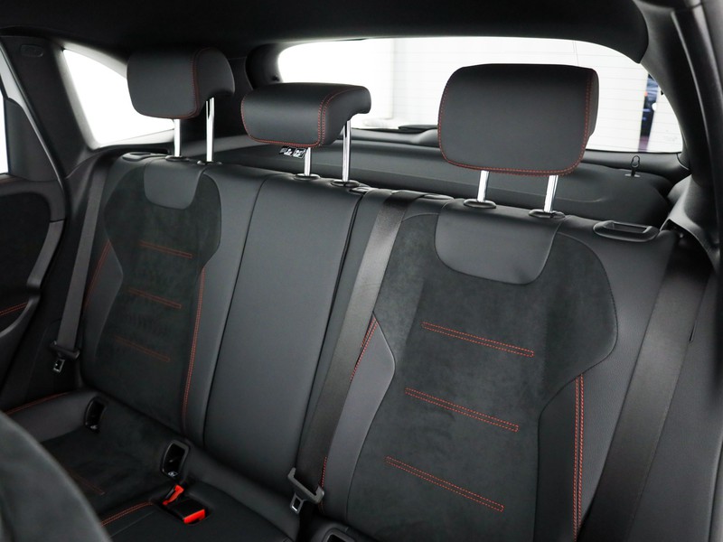Mercedes Classe B 180 amg line advanced plus auto ibrido bianco
