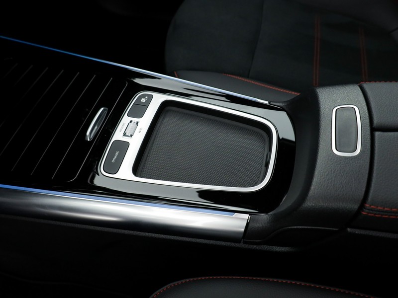 Mercedes Classe B 180 amg line advanced plus auto ibrido bianco