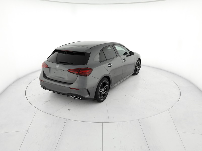 Mercedes Classe A 180 d amg line extra auto diesel grigio